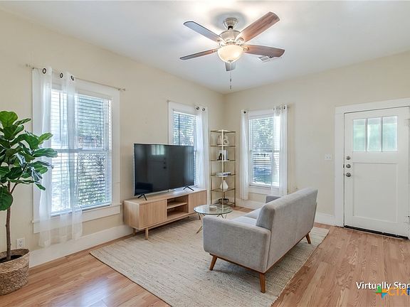 3rd image of 738 N Wall St