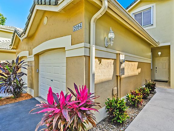 5th image of 2094 Hacienda Ter #2094