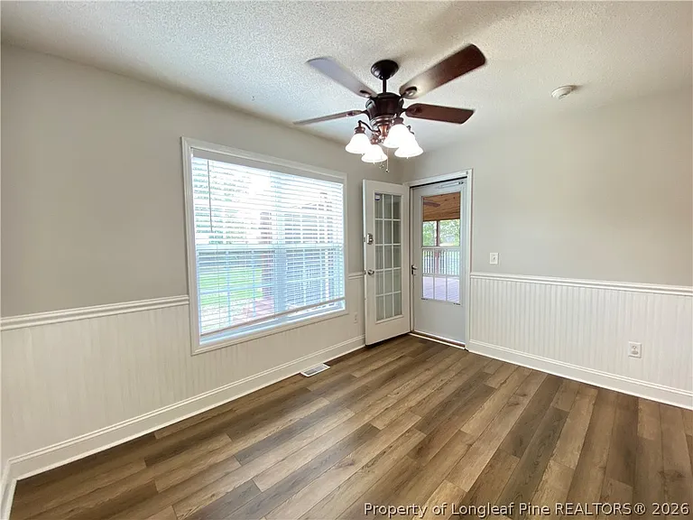 346 Cresthaven Dr — Photo 9
