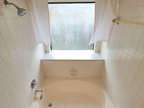 3rd image of 6301 Fairlane Dr