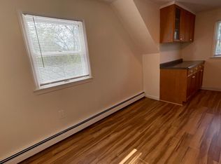 637 11th St, West Babylon, NY 11704