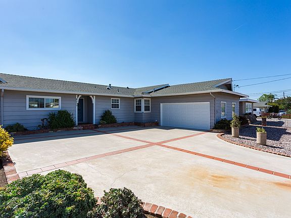 3rd image of 6255 Cresthaven Dr
