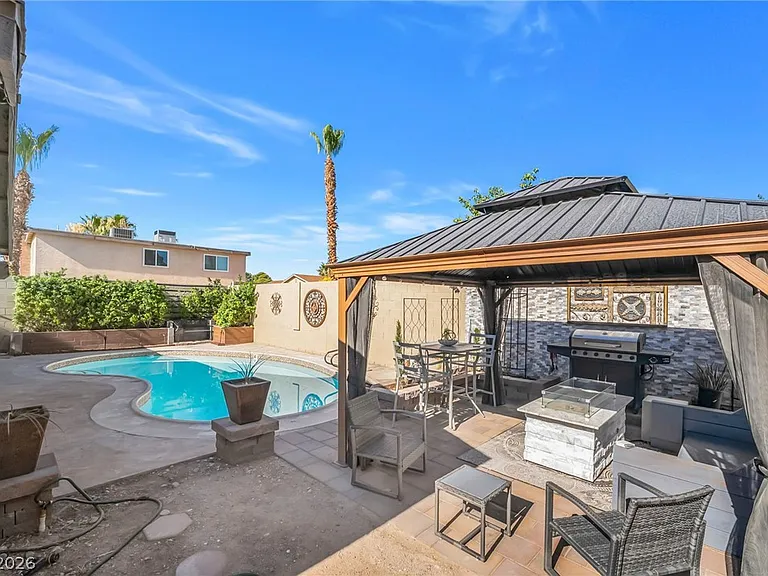 4565 Meridian Dr — Photo 20