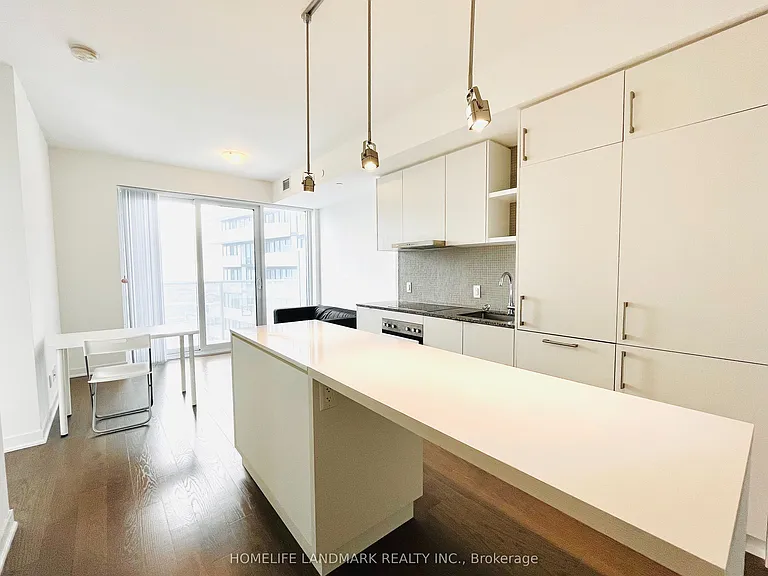 100 Harbour St #6105 — Photo 5