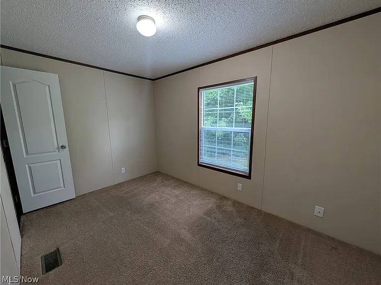 240 Cherry Bottom Gln — Photo 11