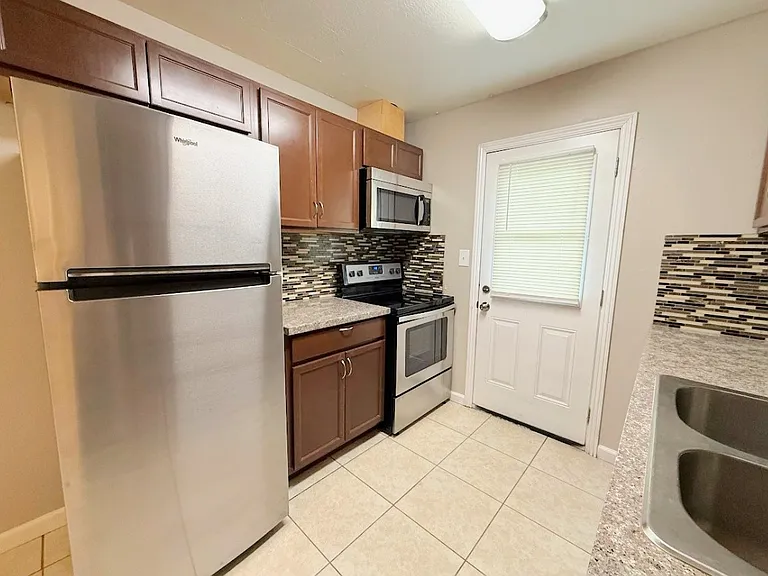 651 Q St #651 — Photo 7