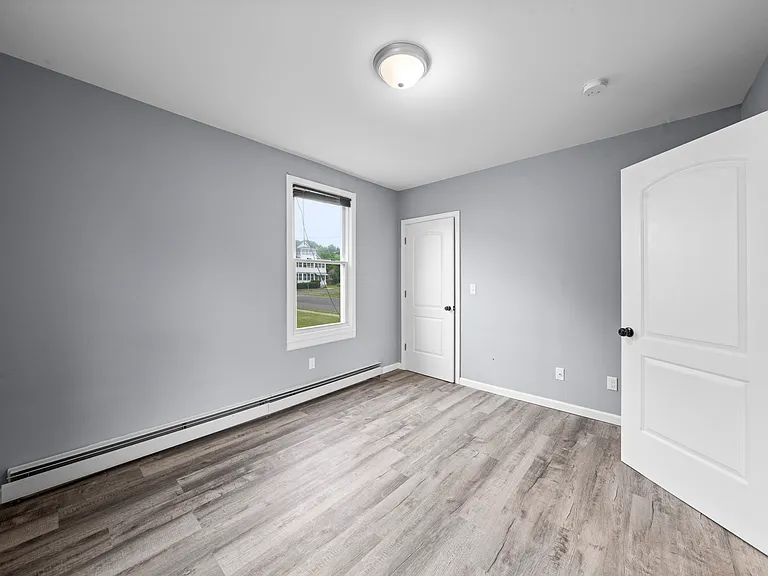 4 Columbus Ave — Photo 12