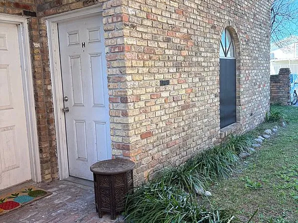 106 Moss Ln APT H, Houma, LA 70360