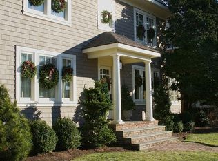 21 Hendrickson Ave, Rockville Centre, NY 11570