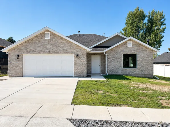 120 E 500 N, Hyde Park, UT 84318