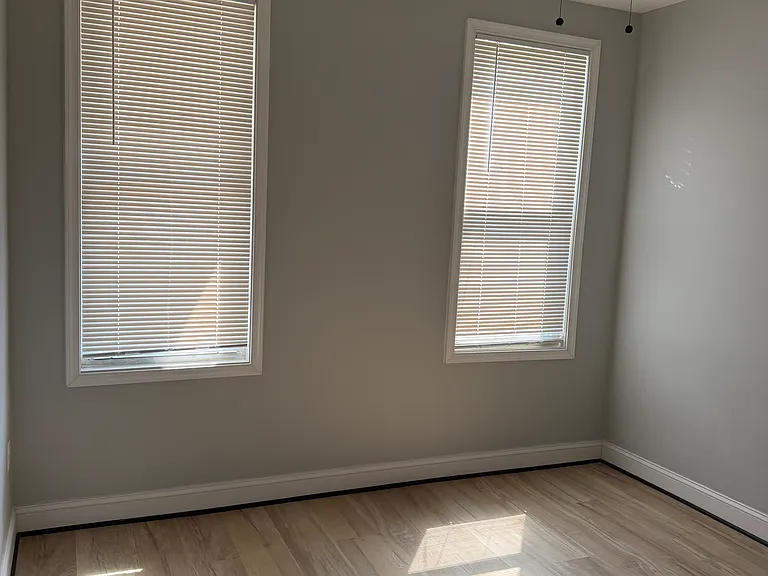 3806 Harlem Ave — Photo 3