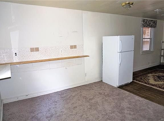 4th image of 2205 W Cary St