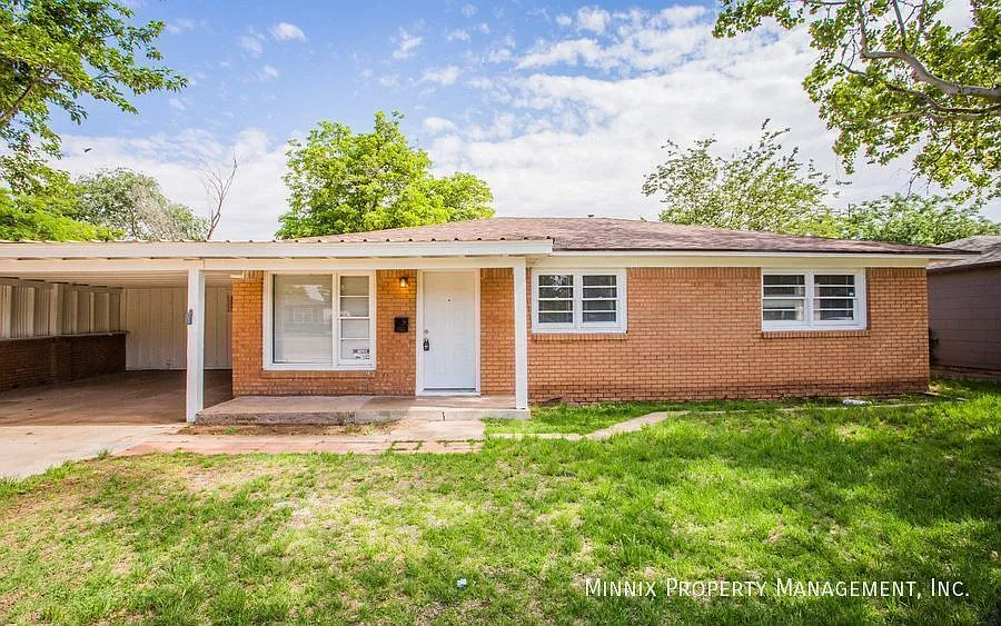 Close to Texas Tech | 3 Bedroom | 5510 43rd St. — Photo 4