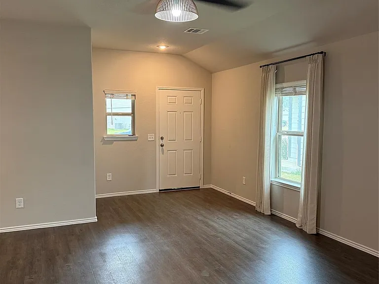 26115 Lanivet Creek Ln — Photo 2