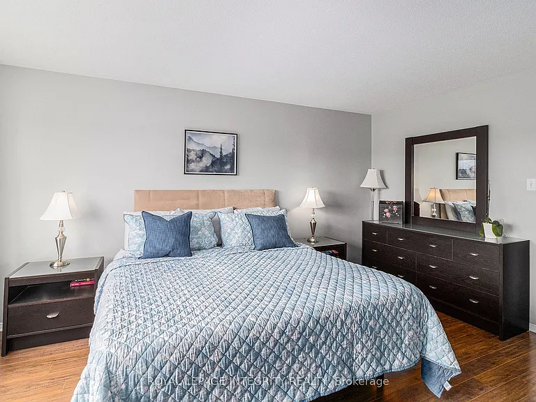 564 Renaissance Dr — Photo 25