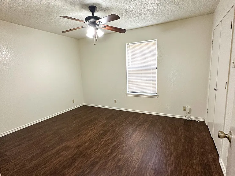 924 W Chestnut St #3 — Photo 9