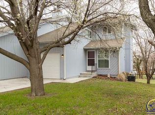 3602 SW Eveningside Dr, Topeka, KS 66614