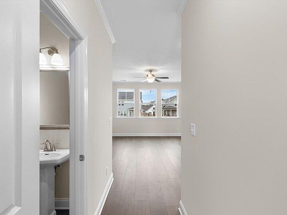 5th image of 468 Helen Drive #Wd243