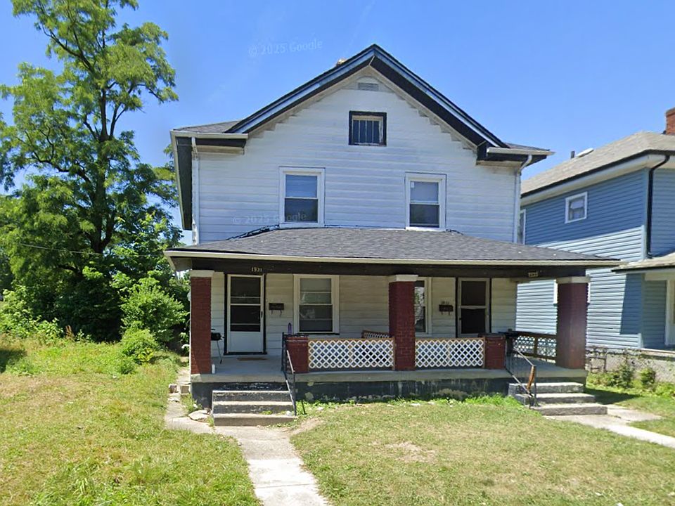 1st image of 1931-1933 Catalpa Dr #1931