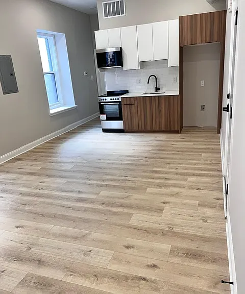 1020 N 48th St #D-1B — Photo 2