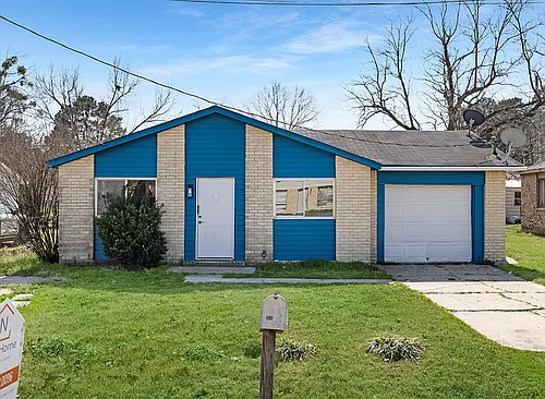 2405 Mamie Dr Photo 1