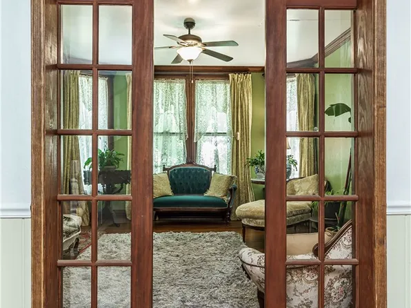 104 Wall St, Eureka Springs, AR 72632