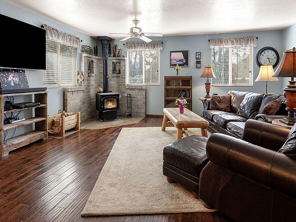 2nd image of 19373 Indian Summer Rd