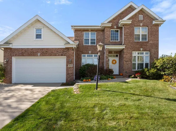 315 Oakmont Street, Oregon, WI 53575