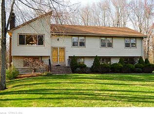 118 Carriage Dr, South Windsor, CT 06074