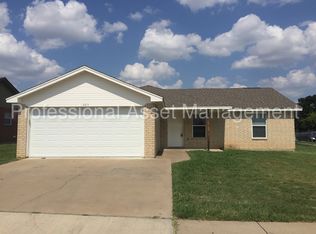 305 Kathy Ln, Granbury, TX 76049