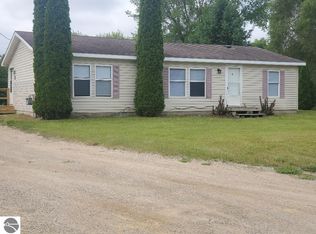 5819 Indian Ln, Weidman, MI 48893