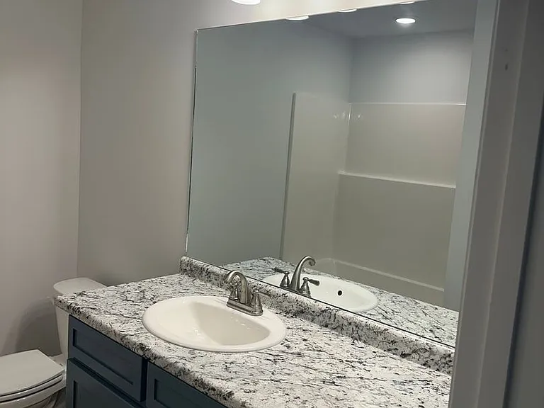 1528 Woodard St — Photo 13
