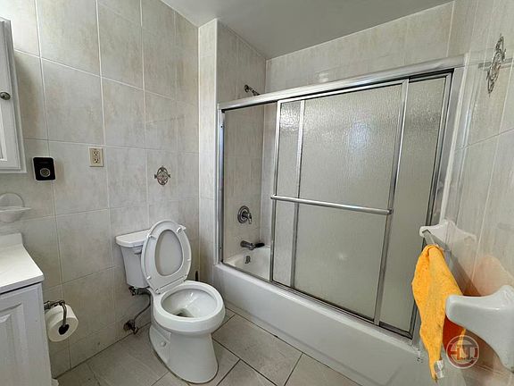 2nd image of 270 Hosmer Ave #2