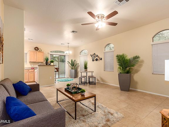 4th image of 18250 N 32nd St Unit 1008