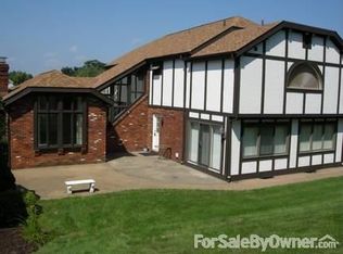 2511 Club House Dr, Wexford, PA