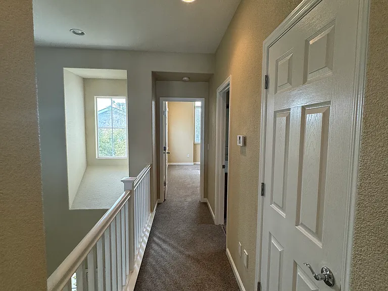 1131 Park Ln — Photo 10