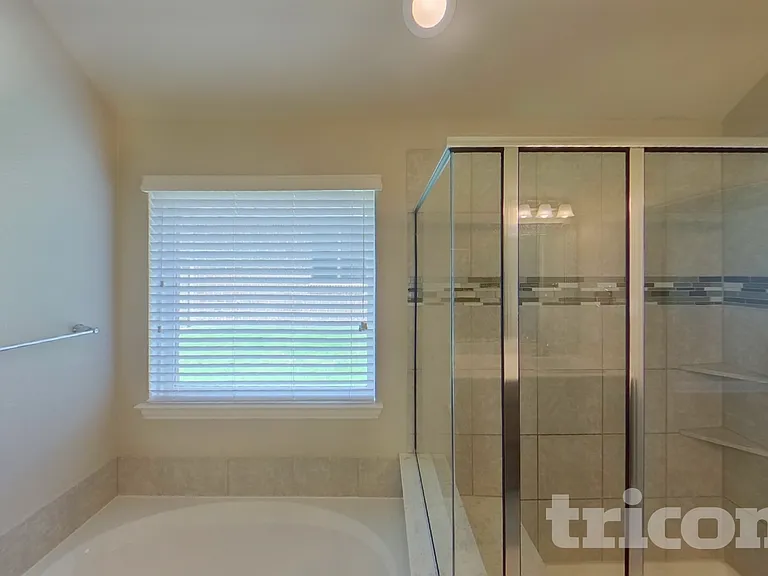 513 Alice Ln — Photo 11