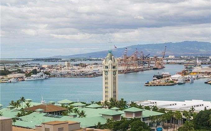 Aloha Tower View from 1804
