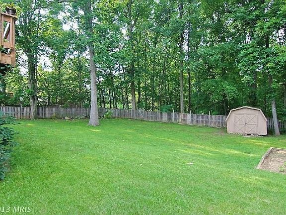 3rd image of 16148 Olmstead Ln
