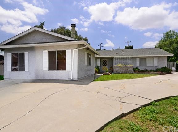 2nd image of 10553 Wedgeport Ave