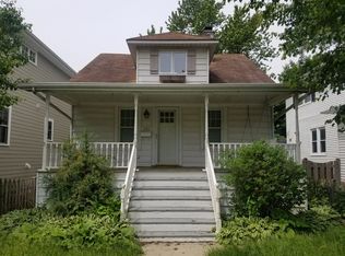 1140 Chestnut St, Deerfield, IL 60015