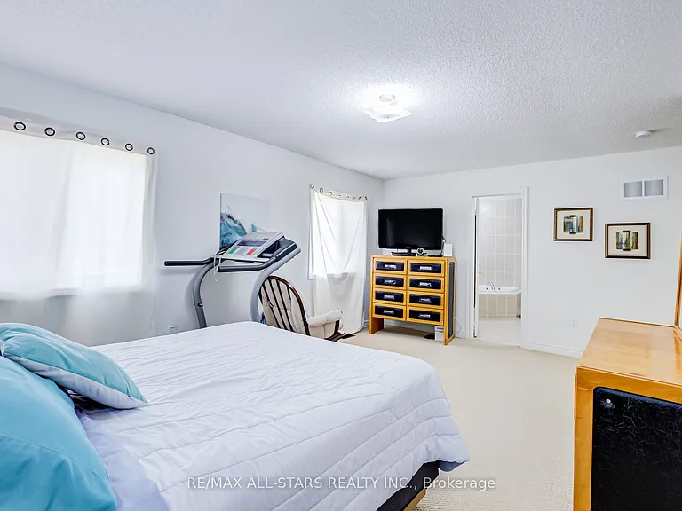 102 Creekland Ave — Photo 32