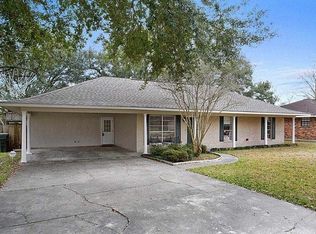 41119 Dean St, Gonzales, LA 70737
