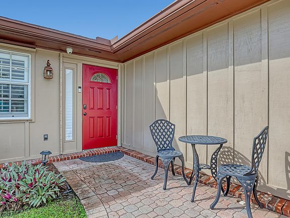 5th image of 3230 Caribb Way