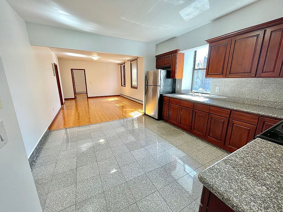 1st image of 873 42nd St APT 2D
