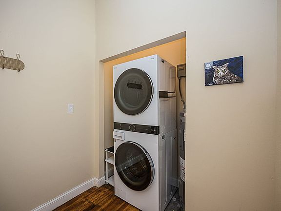 4th image of 3531 California Ave #2F