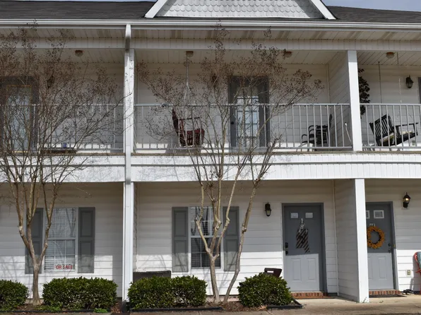 202 Tomlinson Dr APT 6D, Starkville, MS 39759