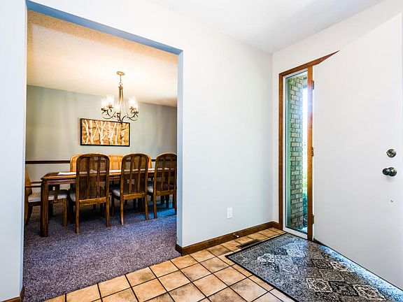 3rd image of 2659 Oakbrook Dr