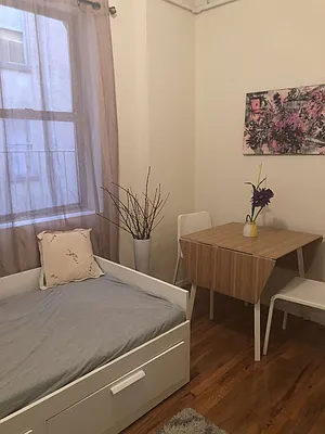 Rented by 63 West | media 11