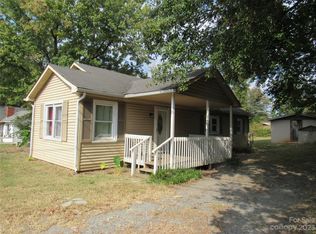 136 Walker Lake Rd, Forest City, NC 28043